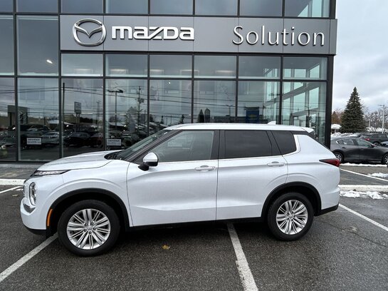 2023 Mitsubishi Outlander 2023 White