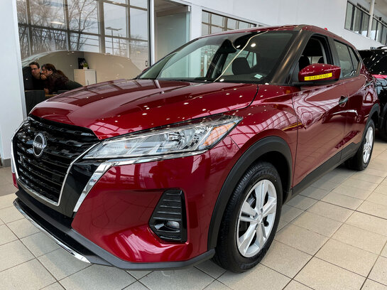 Nissan Kicks Play 2025 2025 Teinte braise écarlate